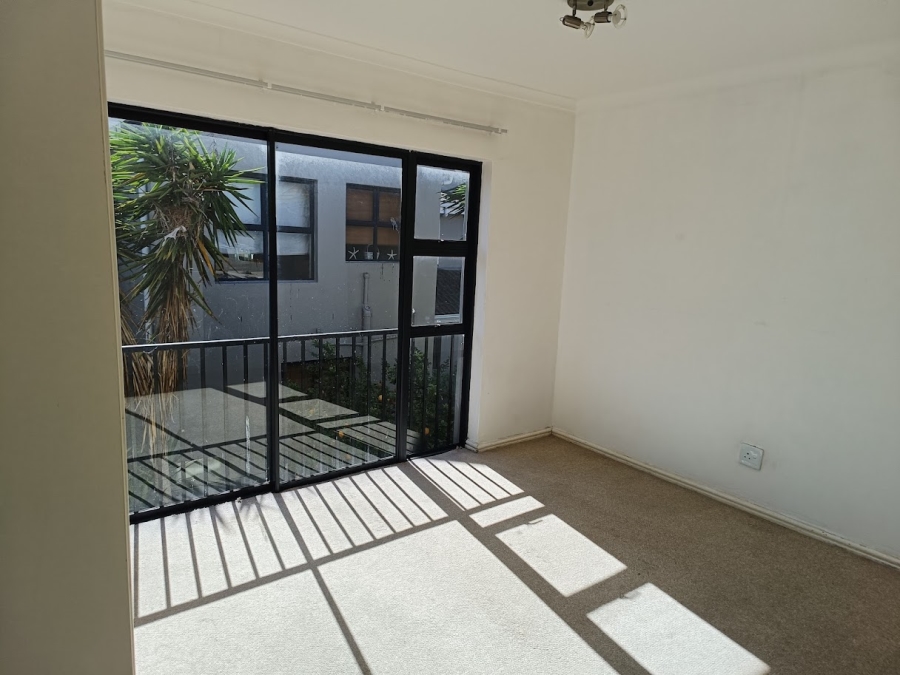 To Let 3 Bedroom Property for Rent in Parklands Western Cape